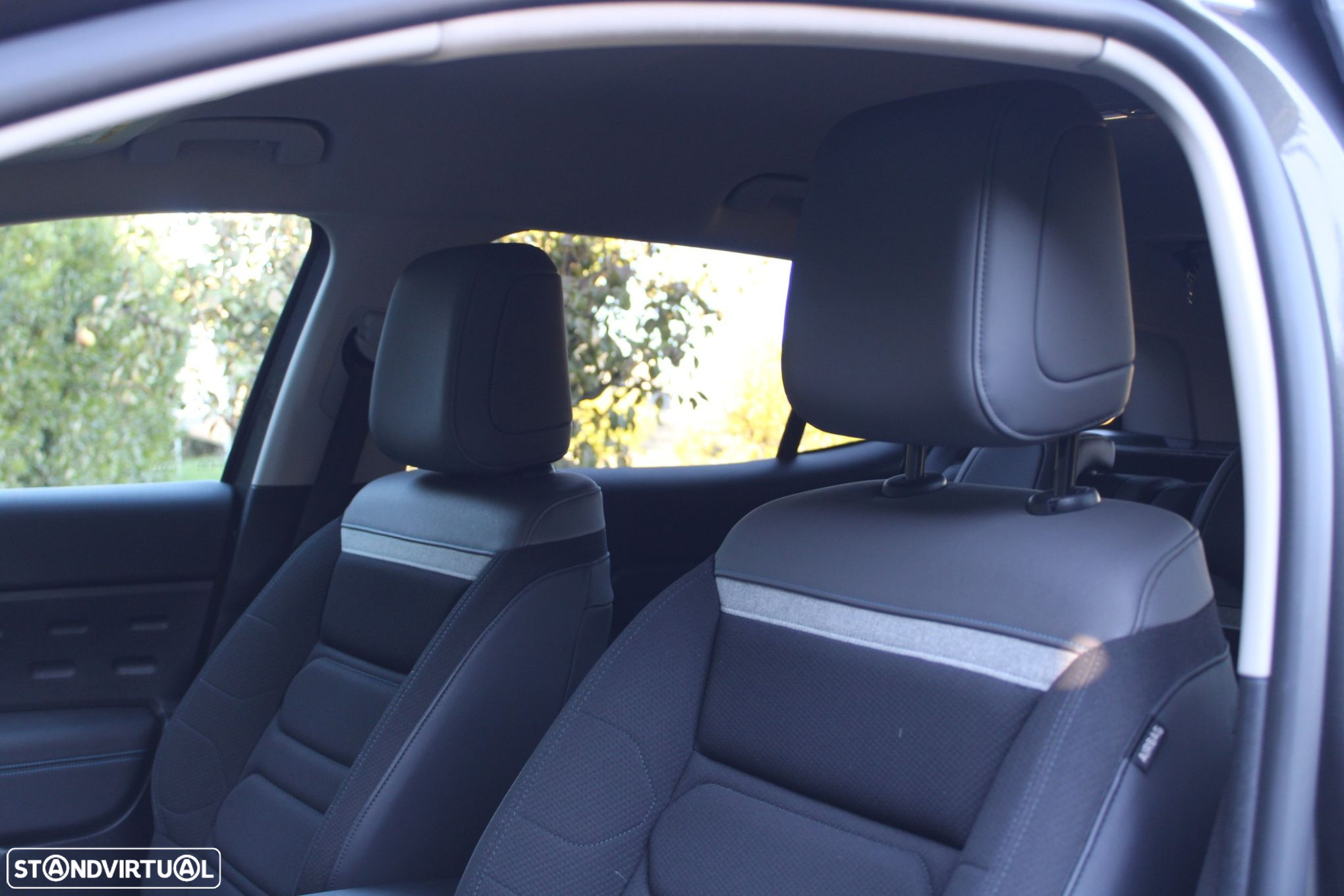 Citroën C5 Aircross 1.6 Hybrid Feel Pack e-EAT8 - 19