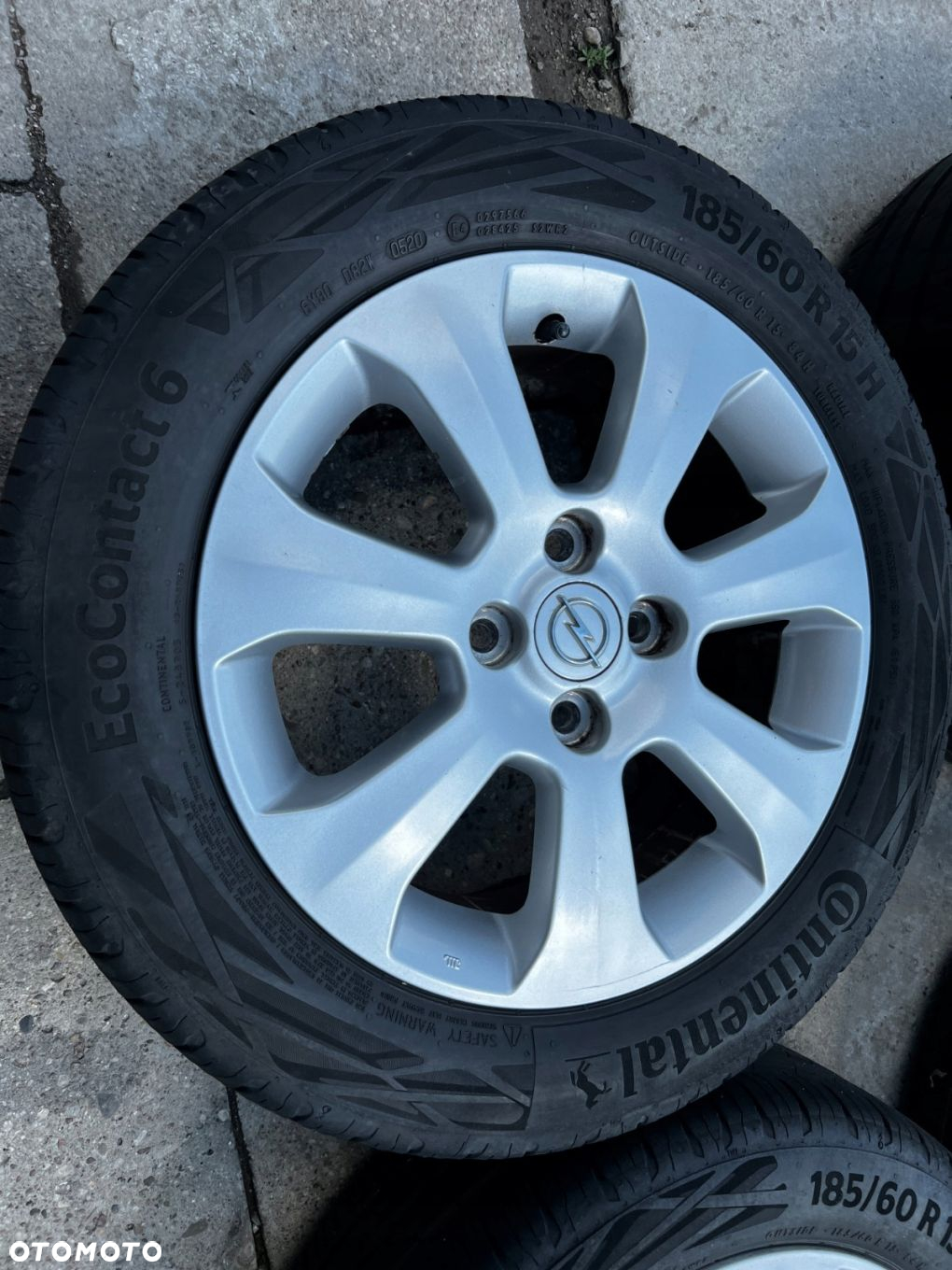 KOŁA FELGI OPONY LETNIE OPEL CORSA D E 185/60 R15 - 4