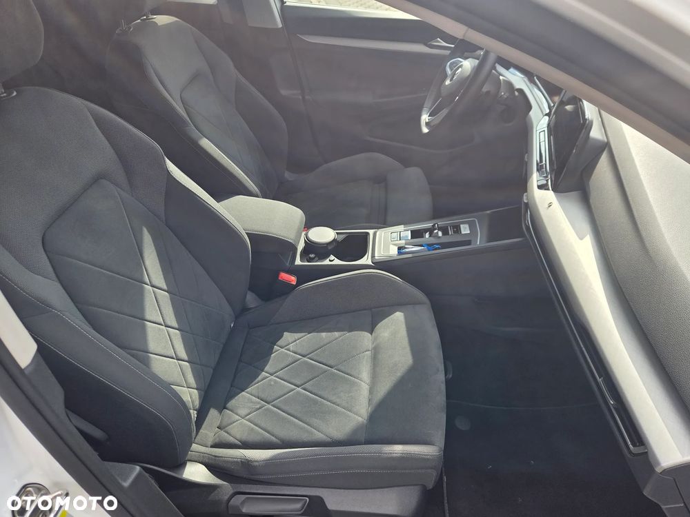 Volkswagen Golf - 17