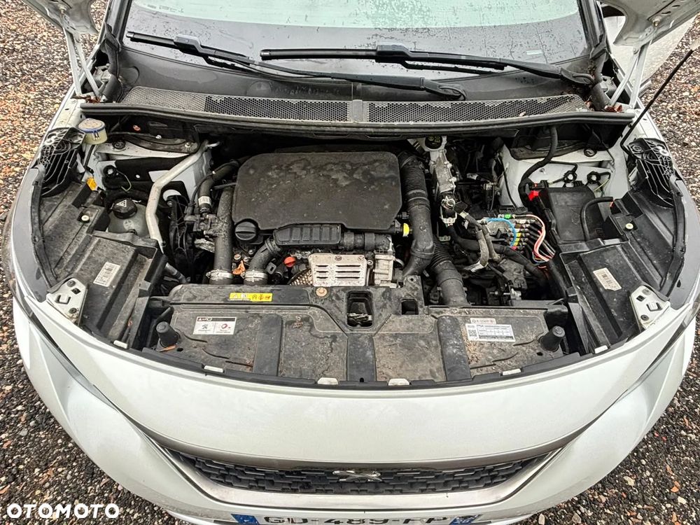 Peugeot 3008 PureTech 130 Stop & Start GPF Allure Pack - 12