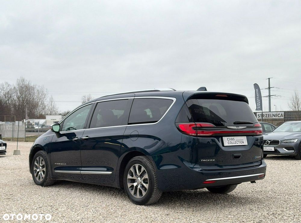 Chrysler Pacifica - 6