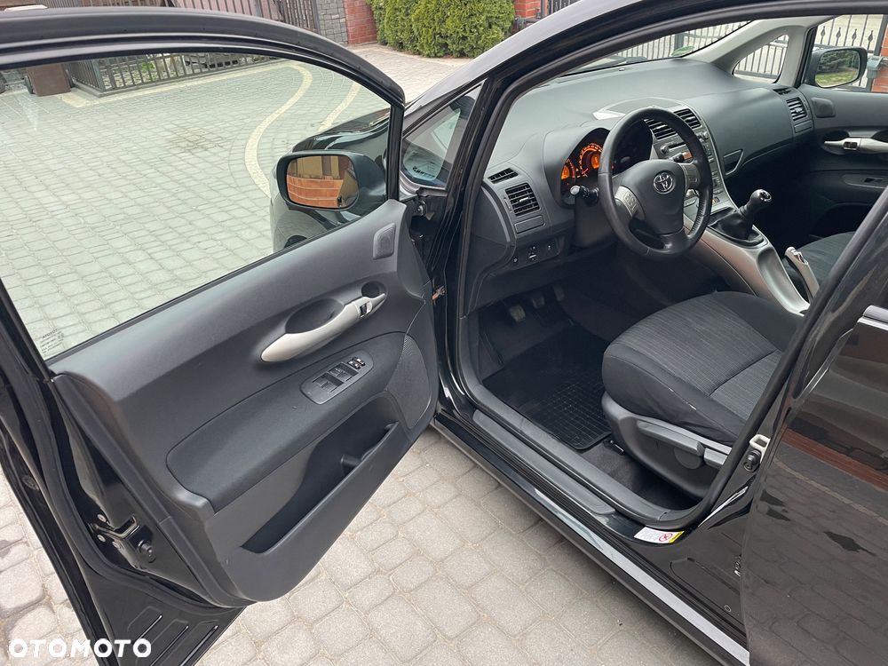 Toyota Auris 1.6 VVT-i Prestige - 10