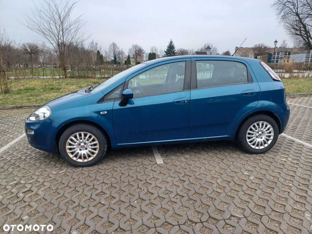 Fiat Grande Punto Actual 1.2 8V Estiva - 12