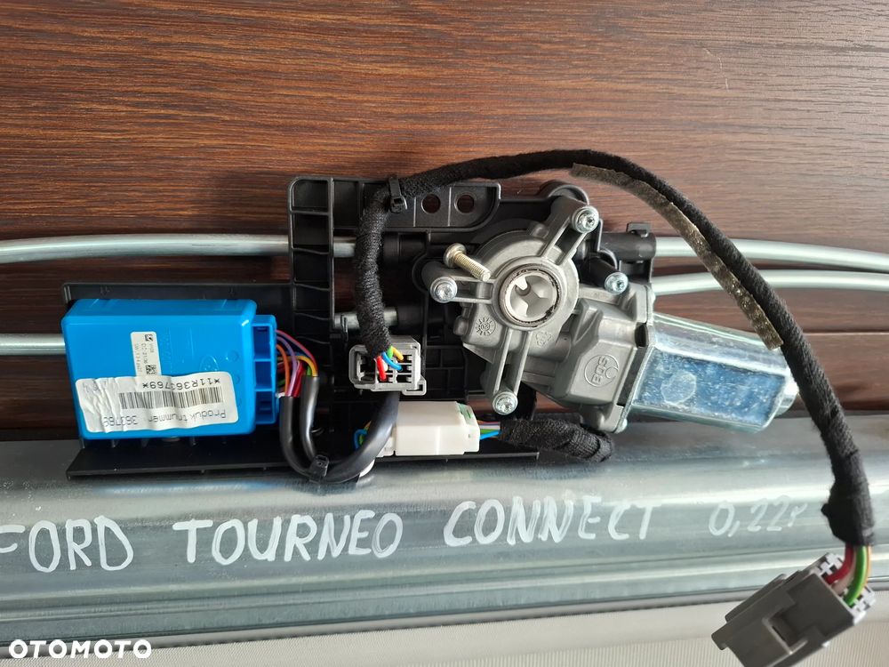 Roleta dachu panoramicznego Ford Tourneo Connect MkII rok long 2022 - 2