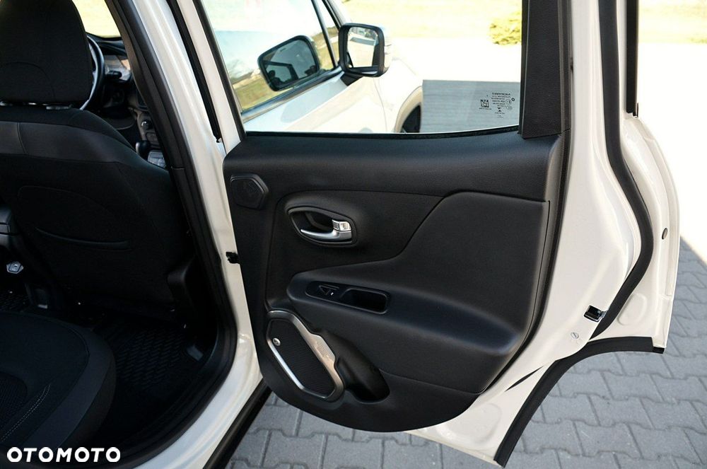 Jeep Renegade - 21