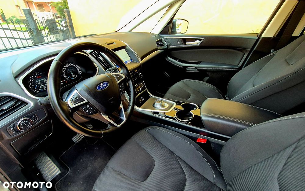 Ford S-Max 2.0 EcoBlue Titanium - 19