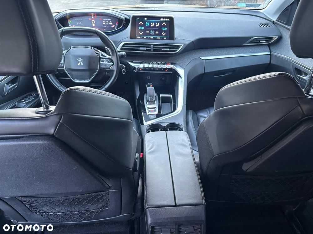 Peugeot 5008 - 12