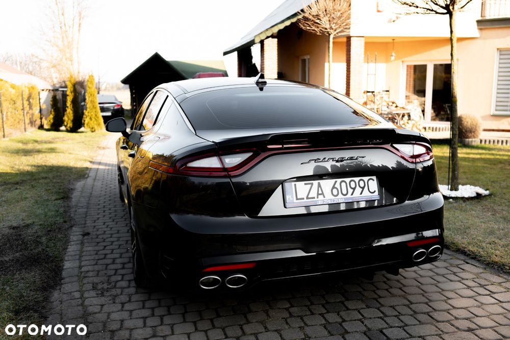 Kia Stinger 3.3 T-GDI V6 GT AWD - 17