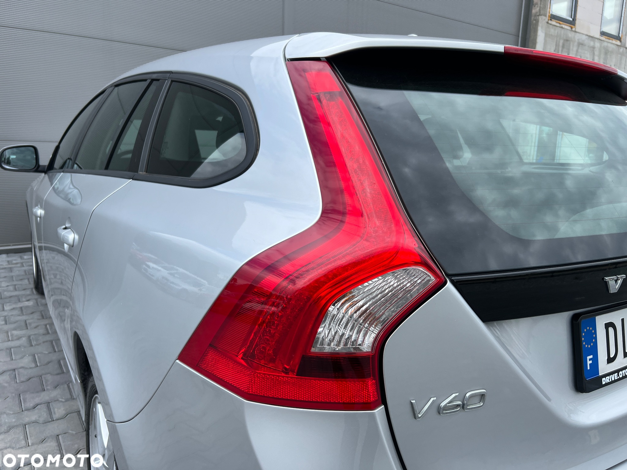 Volvo V60 D2 Kinetic - 11