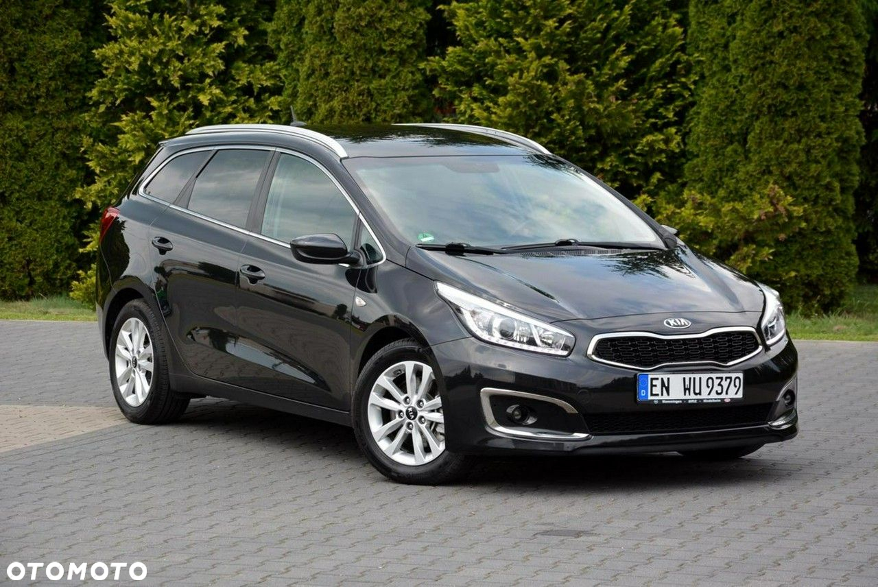 Kia Ceed 1.6 GDI ISG SW Platinum Edition - 10