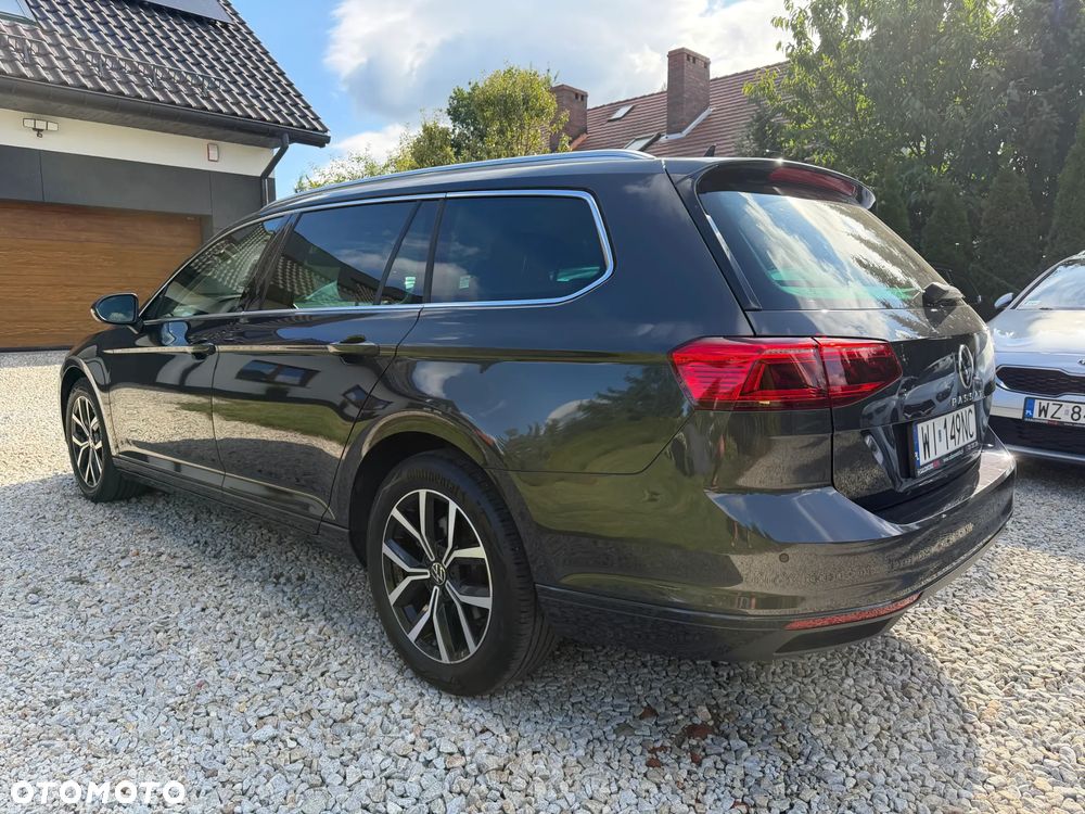 Volkswagen Passat Variant - 2