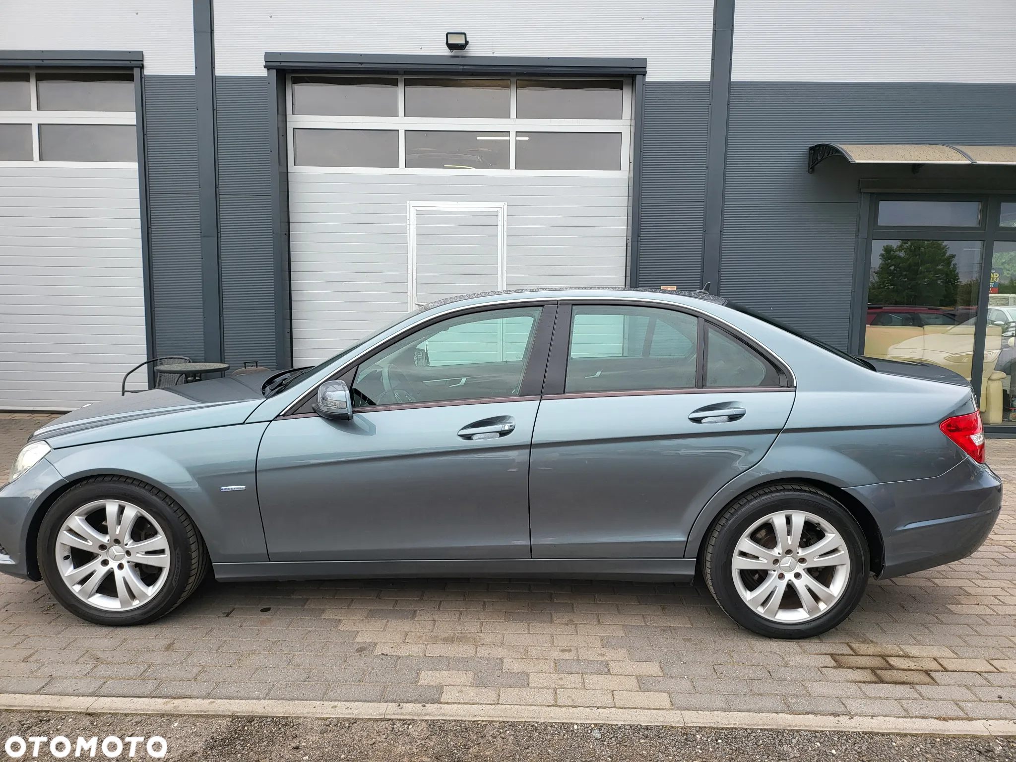 Mercedes-Benz Klasa C 220 CDI BlueEff Edition Elegance - 37