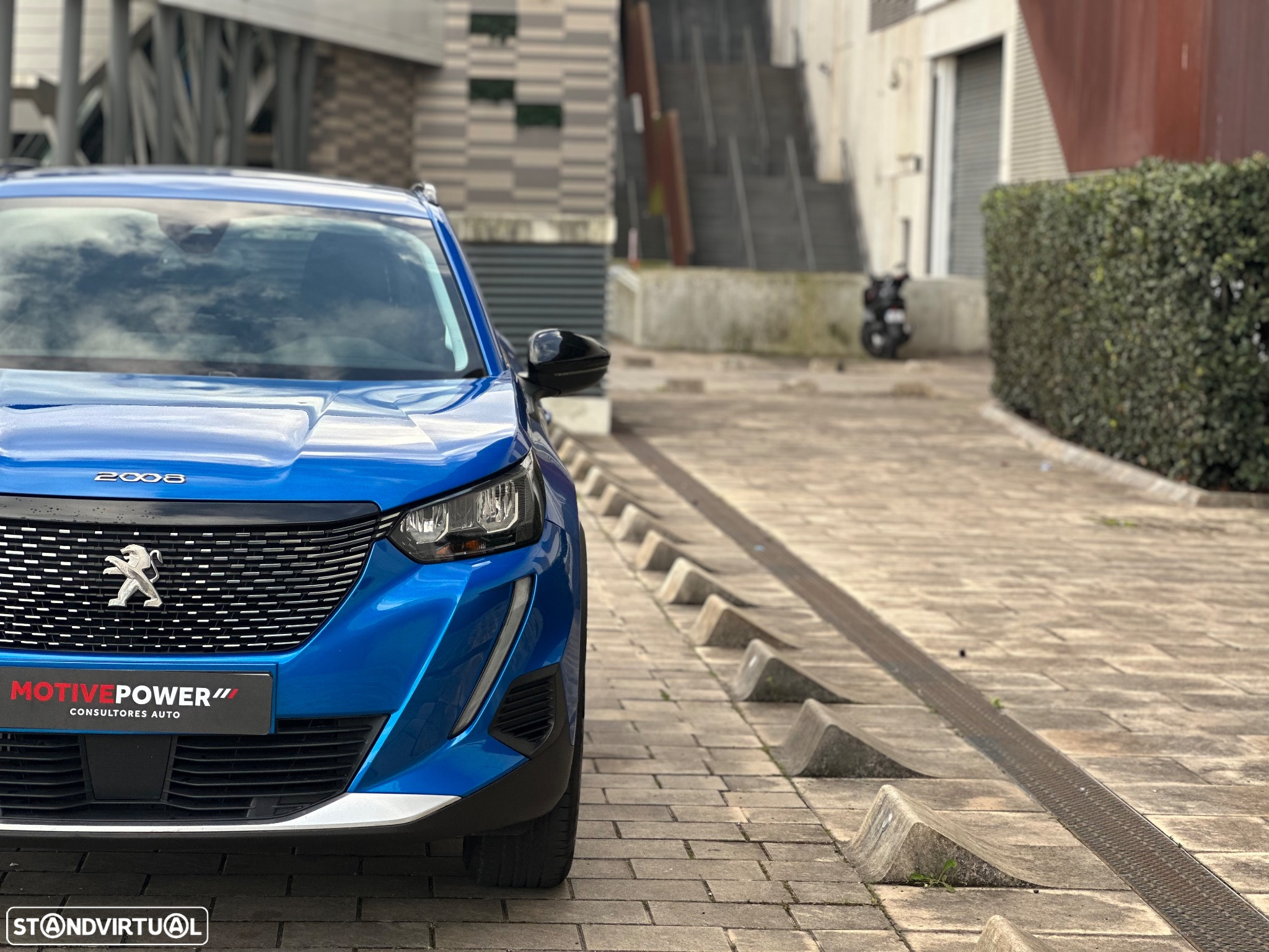 Peugeot 2008 1.2 PureTech Allure Pack - 3