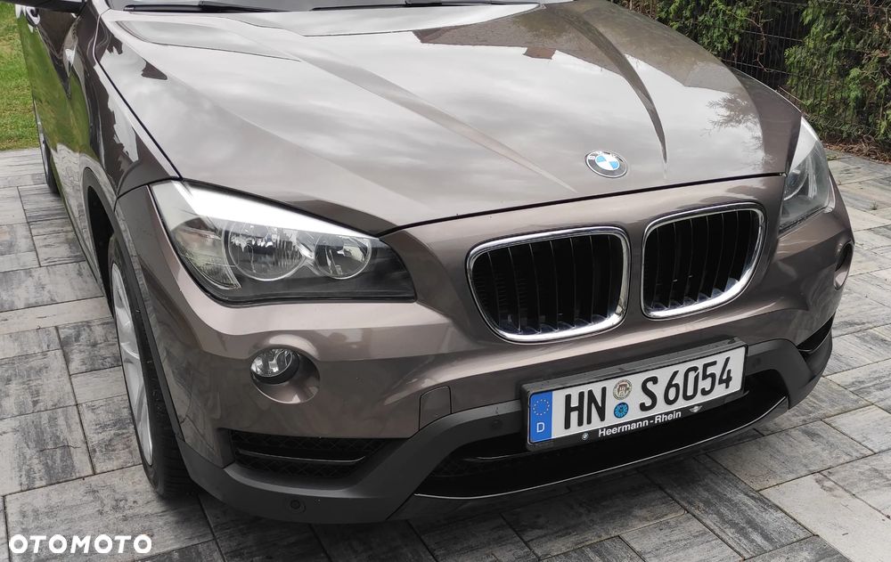 BMW X1 sDrive18i Sport Line - 1