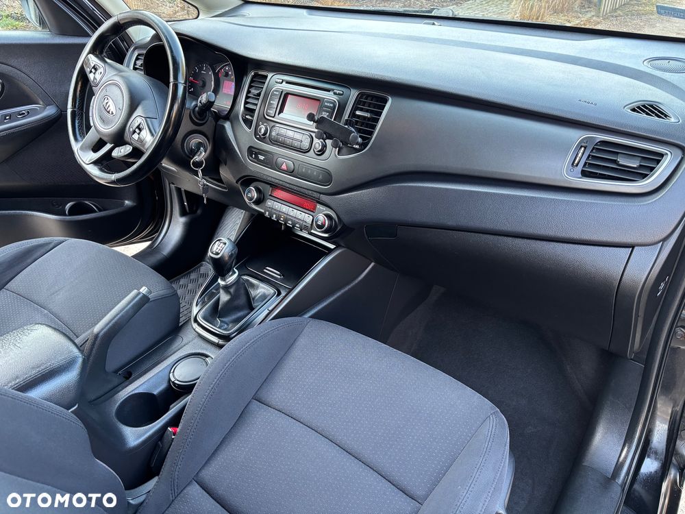 Kia Carens 1.7 CRDi M - 10