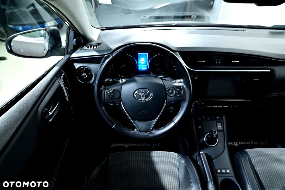 Toyota Auris - 23