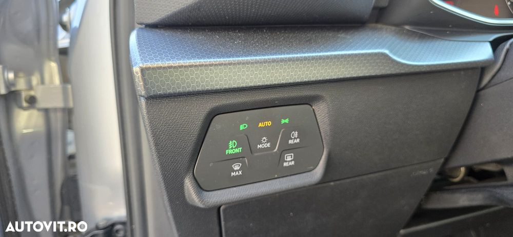 Seat Leon 2.0 TDI DSG7 Style - 7