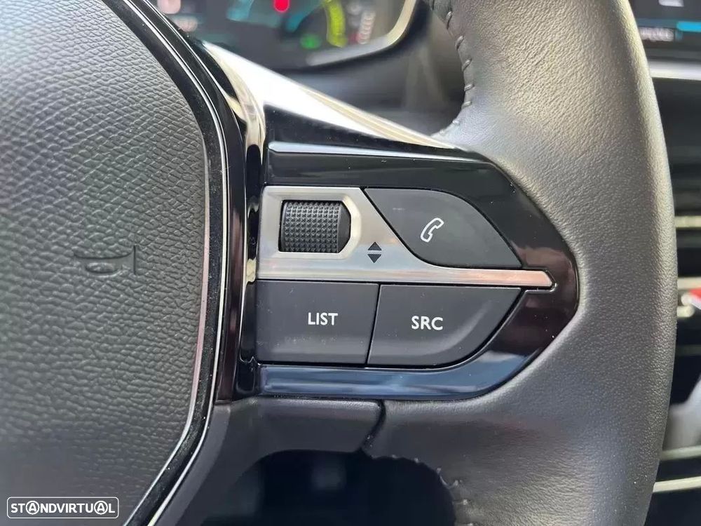 Peugeot e-2008 50 kWh Allure Pack - 32