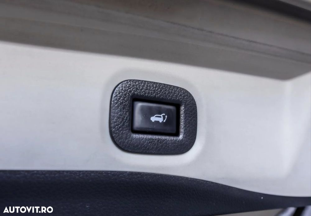 Nissan X-Trail 1.6L dCI Start/Stop XTRONIC Tekna - 12