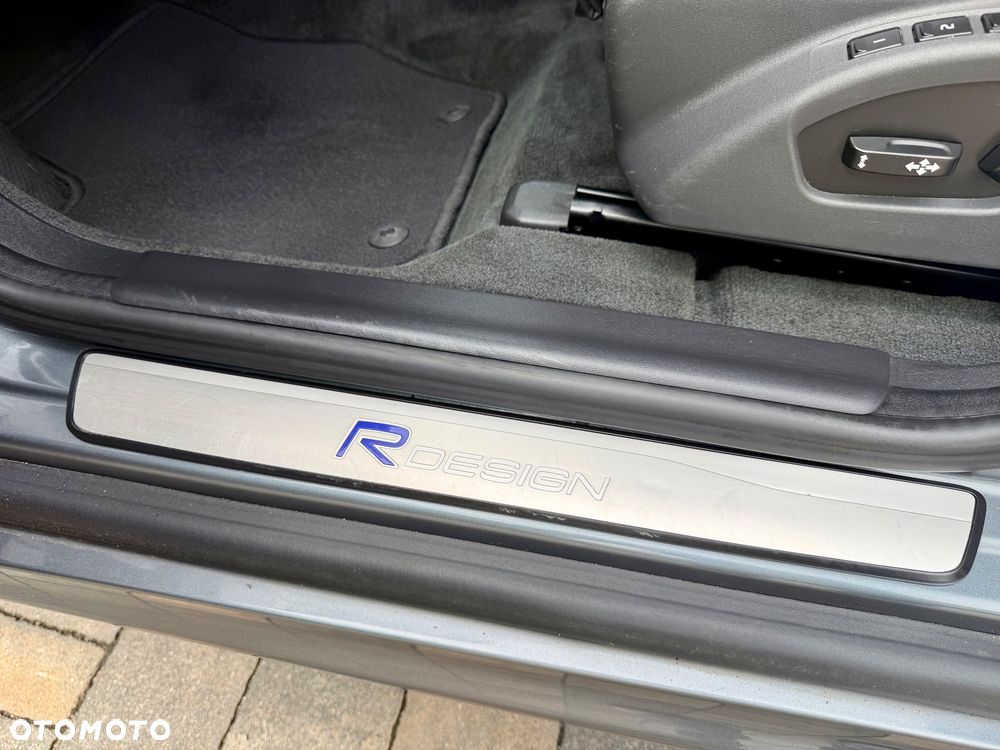 Volvo XC 60 D4 Drive-E R-Design Momentum - 16