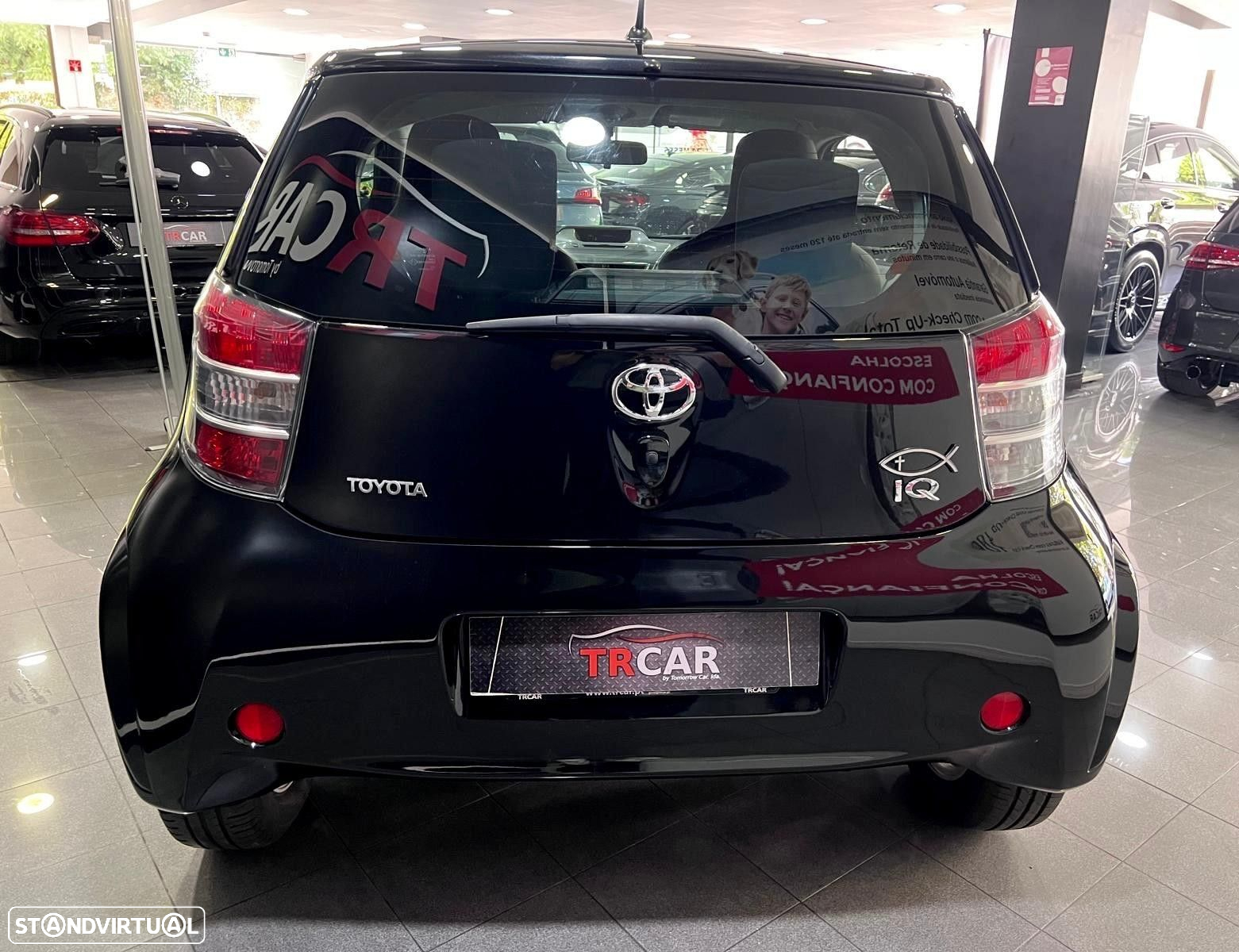 Toyota iQ 1.0 VVT-i - 6