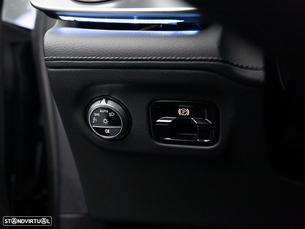 Mercedes-Benz EQE 350+ - 22