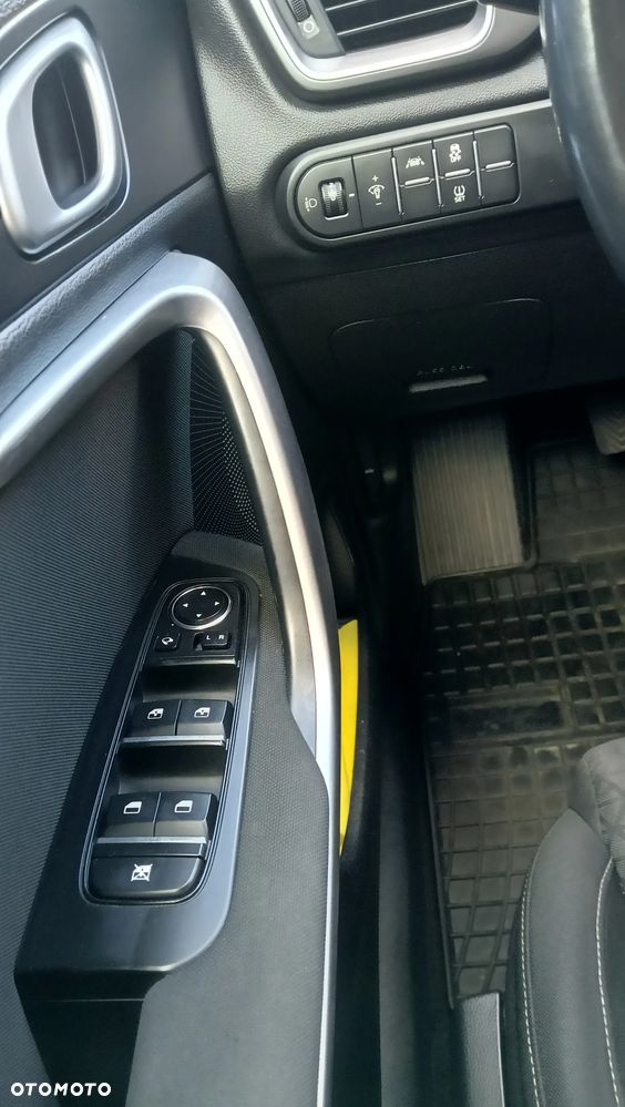 Kia Ceed 1.4 T-GDI L Business Line - 18