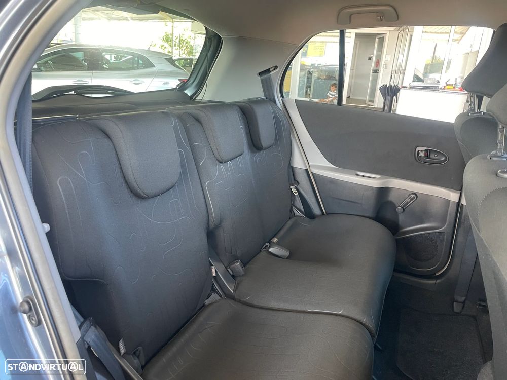 Toyota Yaris 1.0 VVT-i Comfort - 26