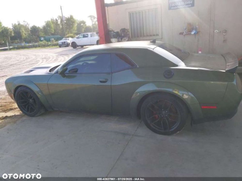 Dodge Challenger - 3