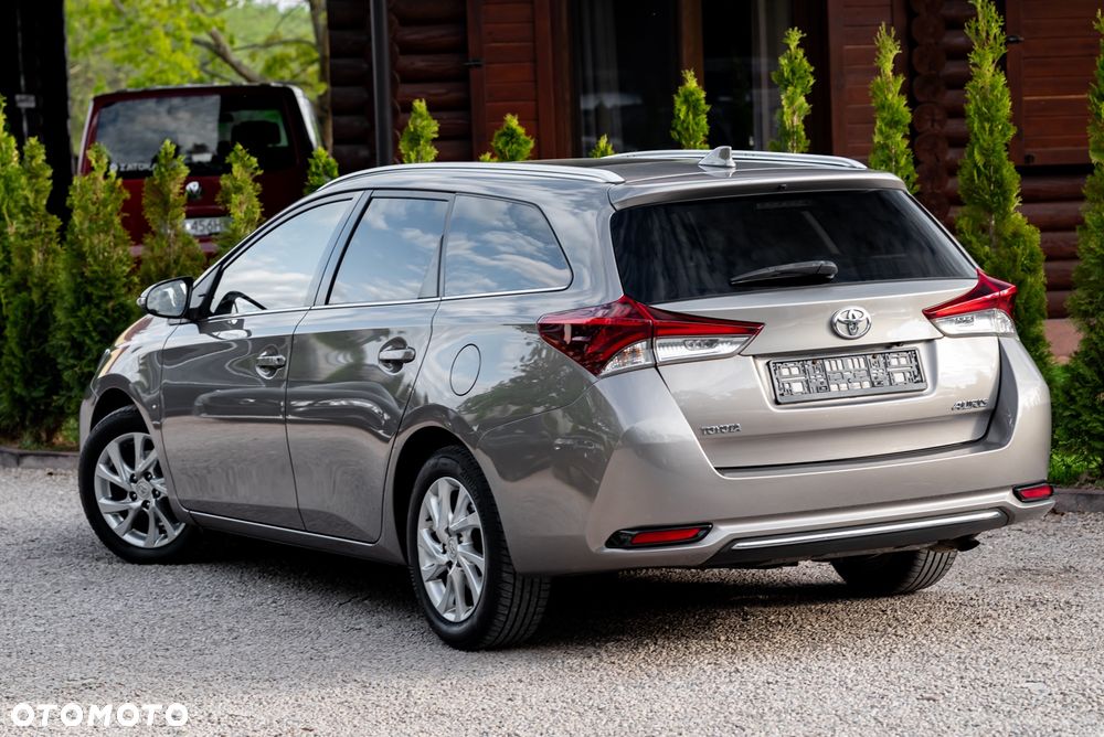 Toyota Auris 1.6 D-4D Comfort - 8