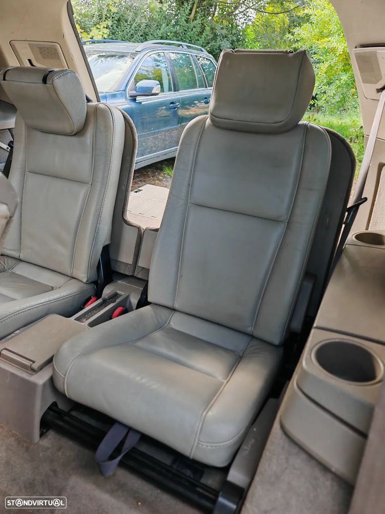 Volvo XC 90 2.4 D5 7L Nivel 3 - 19