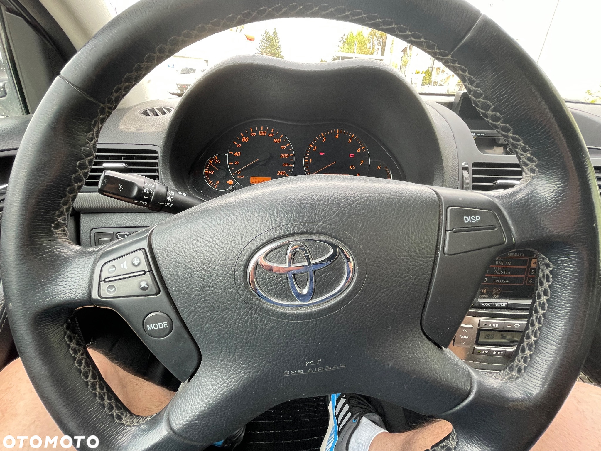 Toyota Avensis 1.8 VVT-i Sol - 18