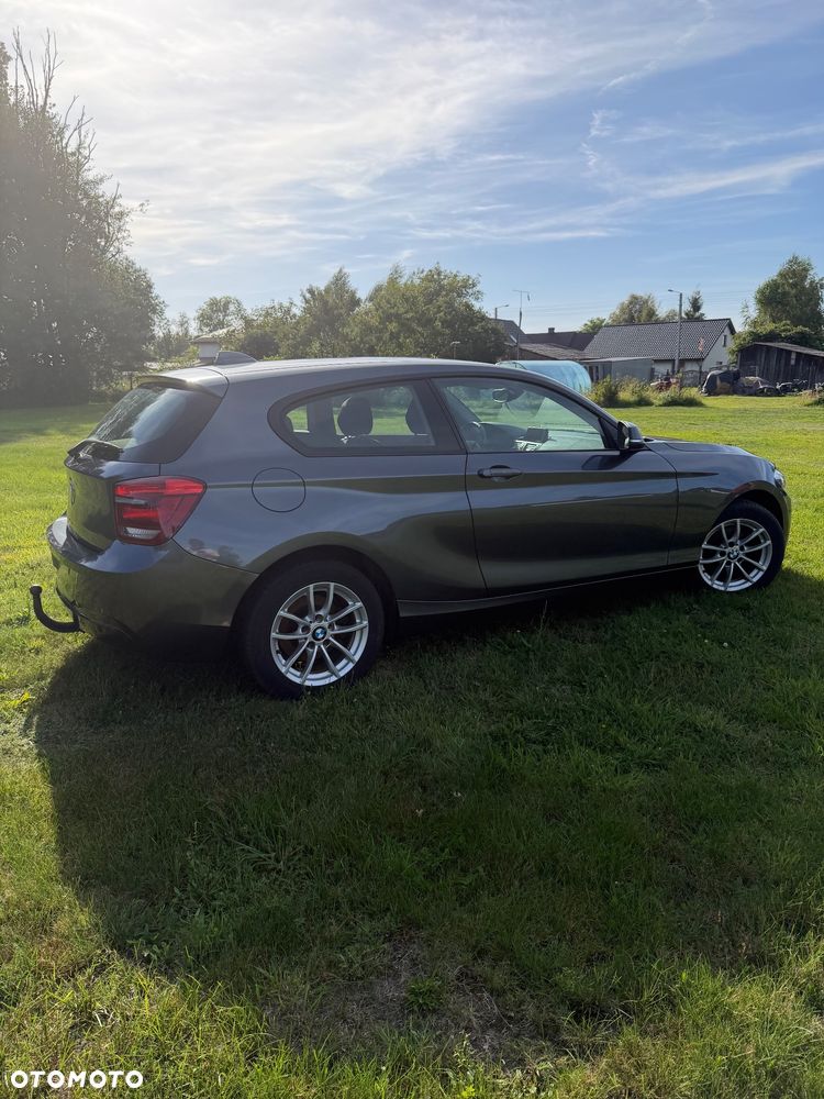 BMW Seria 1 116d DPF - 6