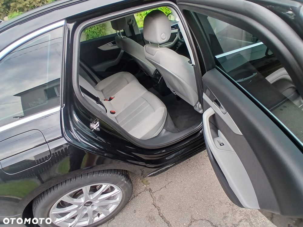 Audi A4 Avant 30 TDI mHEV Advanced S tronic - 29