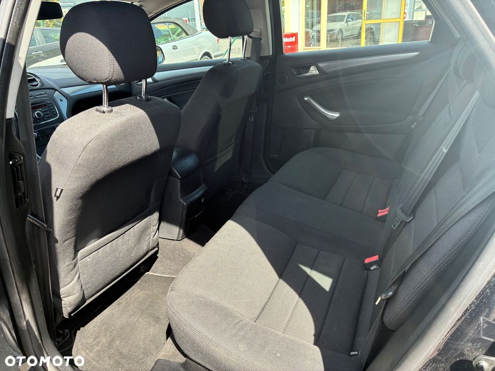 Ford Mondeo - 9