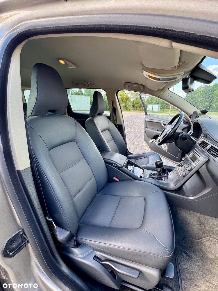 Volvo V70 2.0D Kinetic - 6