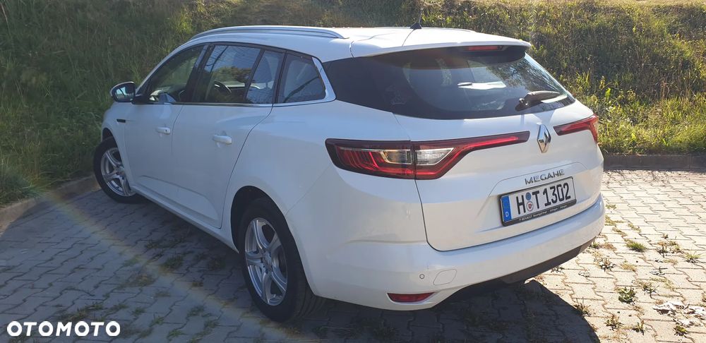 Renault Megane ENERGY TCe 130 BUSINESS - 17