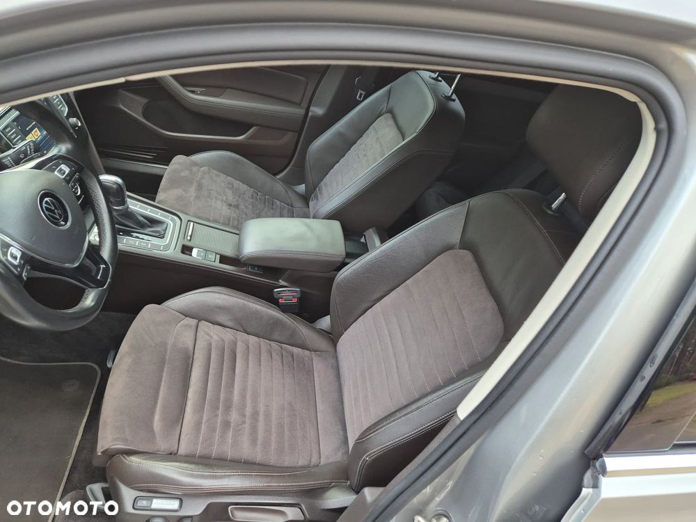 Volkswagen Passat 1.8 TSI (BlueMotion Technology) DSG Highline - 22