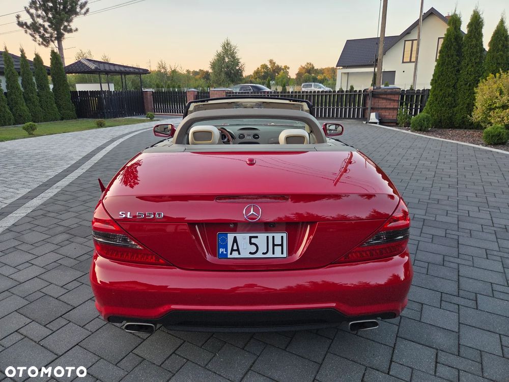 Mercedes-Benz SL - 17