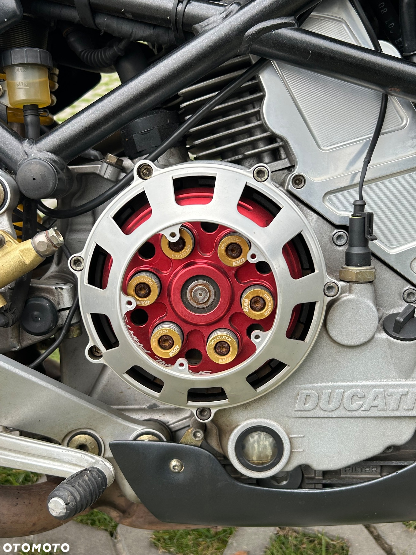 Ducati 900 - 11