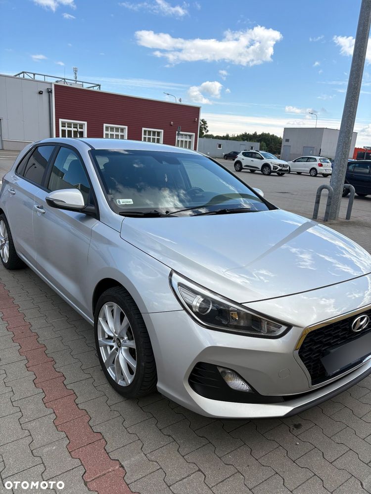 Hyundai i30 1.4 Classic + - 9