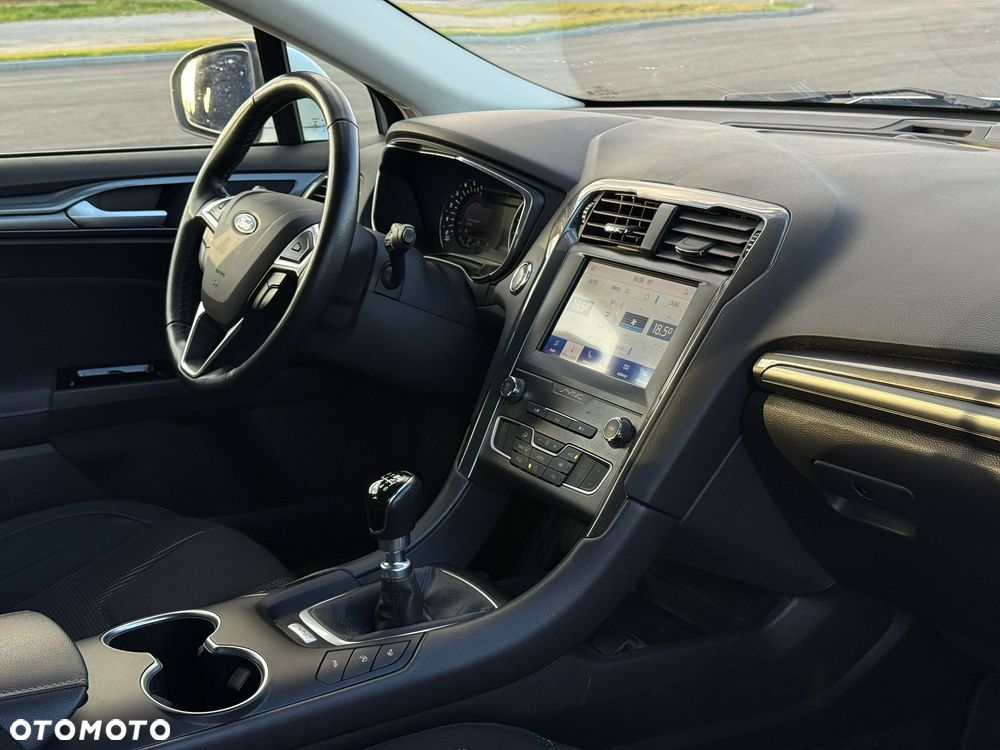 Ford Mondeo 2.0 EcoBlue Titanium - 35