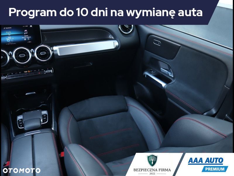 Mercedes-Benz GLB - 9