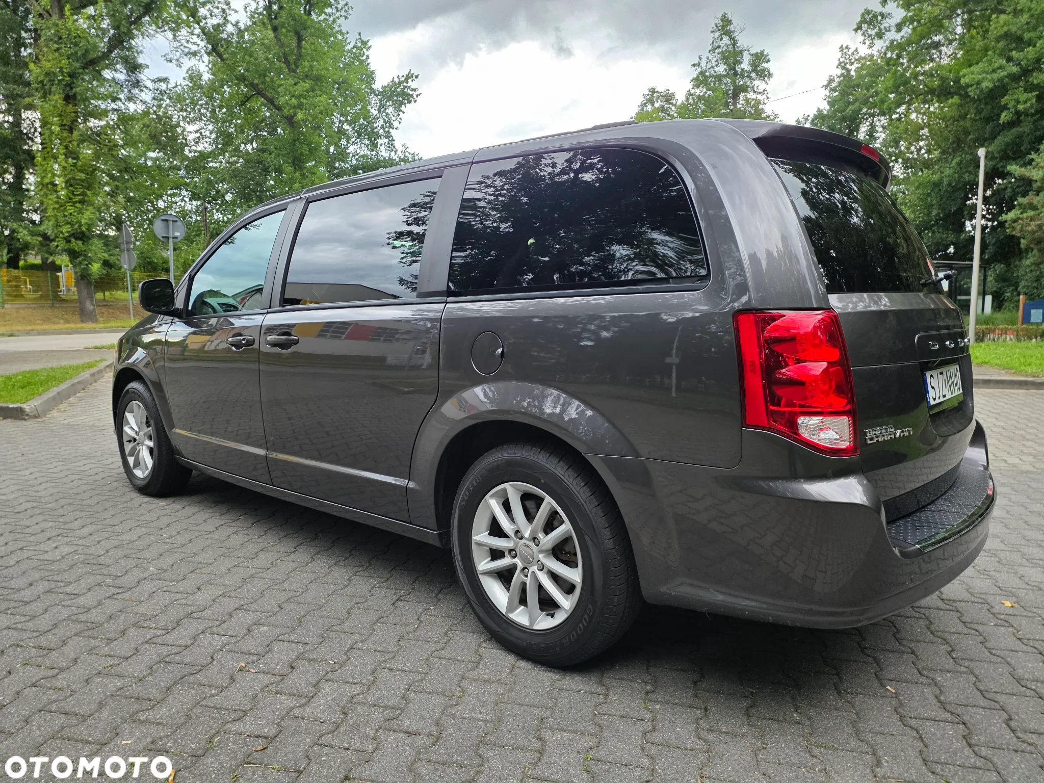 Dodge Grand Caravan 3.6 Express - 19