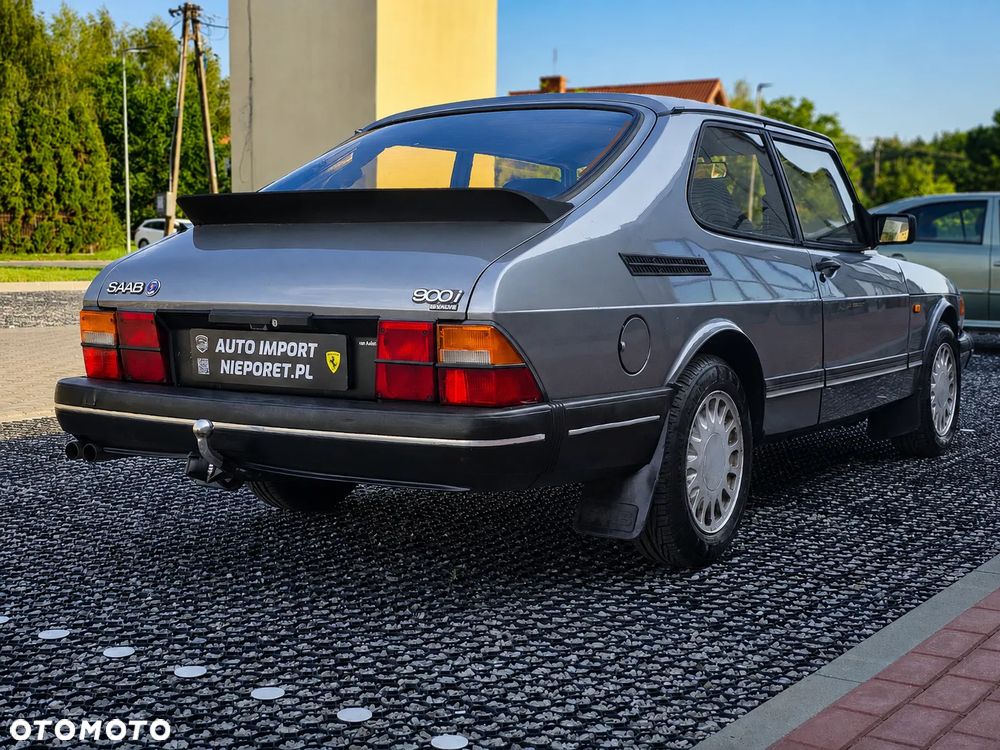 Saab 900 - 5