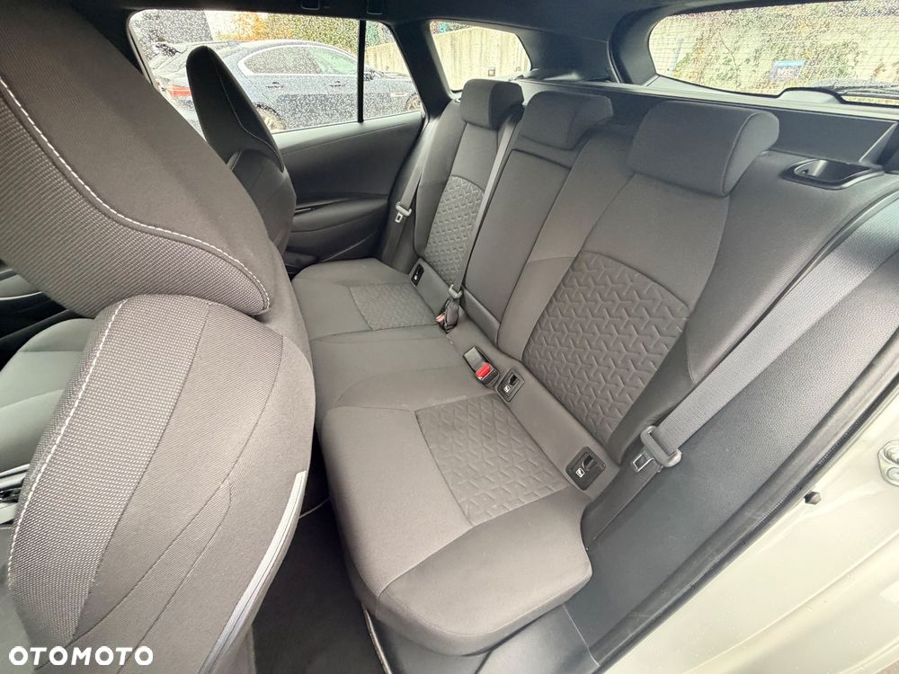 Toyota Corolla 1.8 Hybrid Executive - 18