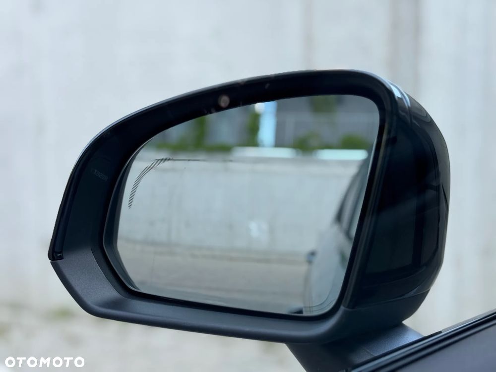 Volvo XC 40 T4 R-Design - 23
