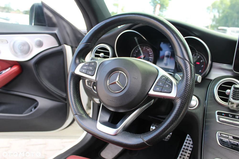 Mercedes-Benz Klasa C 300 7G-TRONIC AMG Line - 22