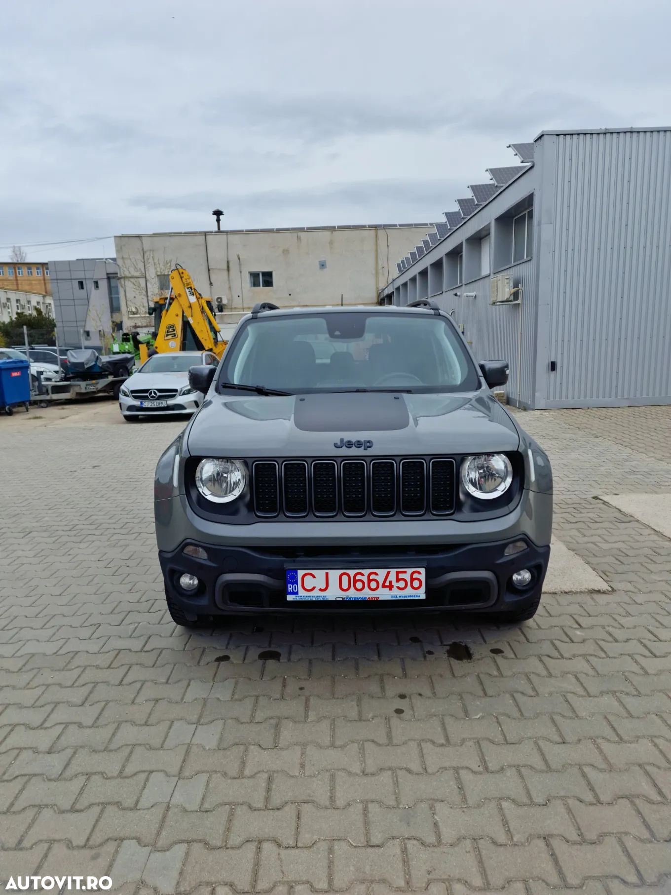 Jeep Renegade 1.3 T-GDI 4xe PLUG-IN Hybrid Automatik Trailhawk - 6