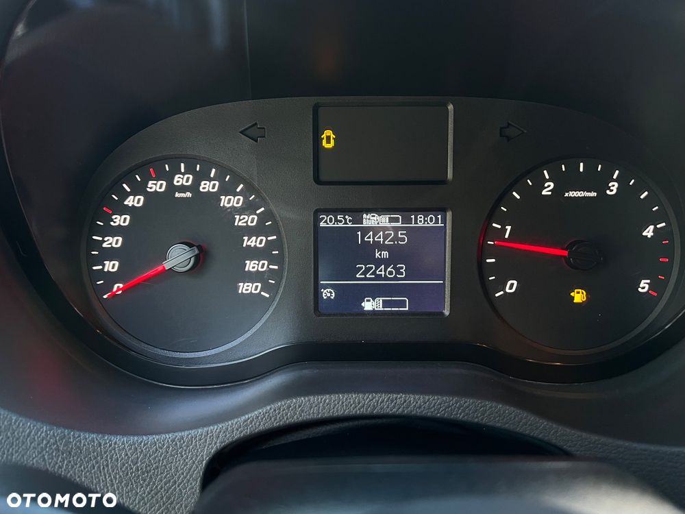 Mercedes-Benz Sprinter - 21